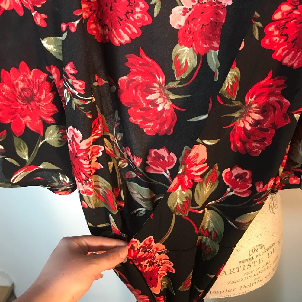 Black & Red floral Forever 21 dress- NWOT
